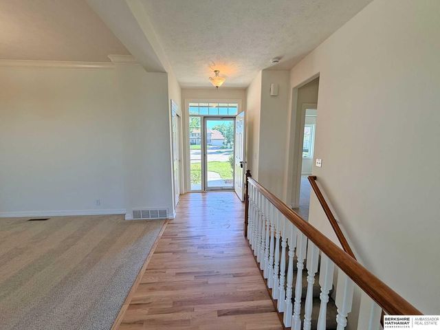 6815 S 164th Circle, Omaha, NE 68135
