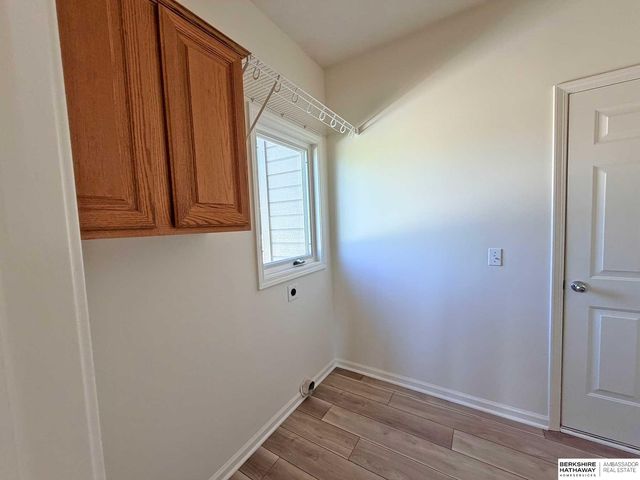 6815 S 164th Circle, Omaha, NE 68135