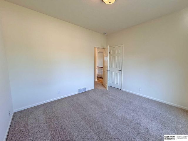6815 S 164th Circle, Omaha, NE 68135