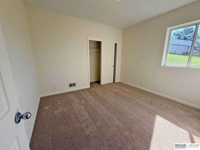 6815 S 164th Circle, Omaha, NE 68135