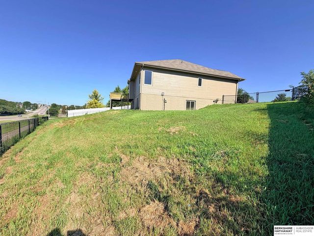 6815 S 164th Circle, Omaha, NE 68135