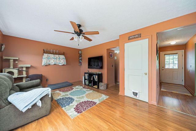 1387 Village Drive, Marysville, OH 43040