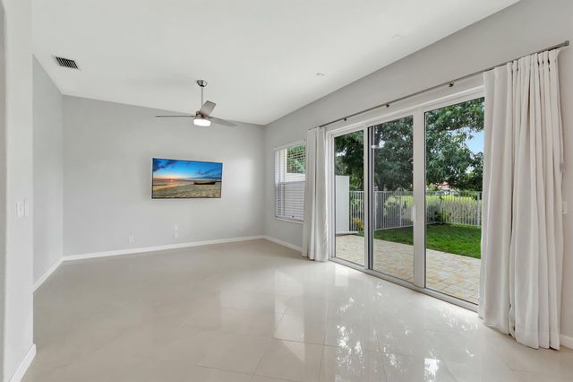 7109 Old Orchard Way, Boynton Beach, FL 33436
