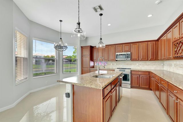 7109 Old Orchard Way, Boynton Beach, FL 33436