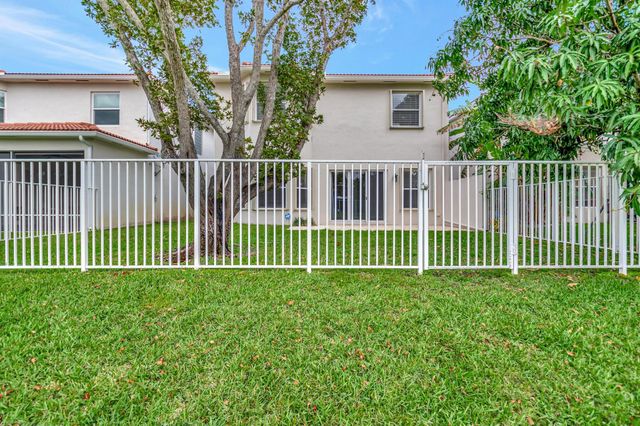 7109 Old Orchard Way, Boynton Beach, FL 33436