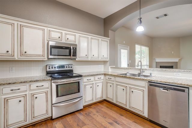 4426 Shady Elm Drive, Mansfield, TX 76063