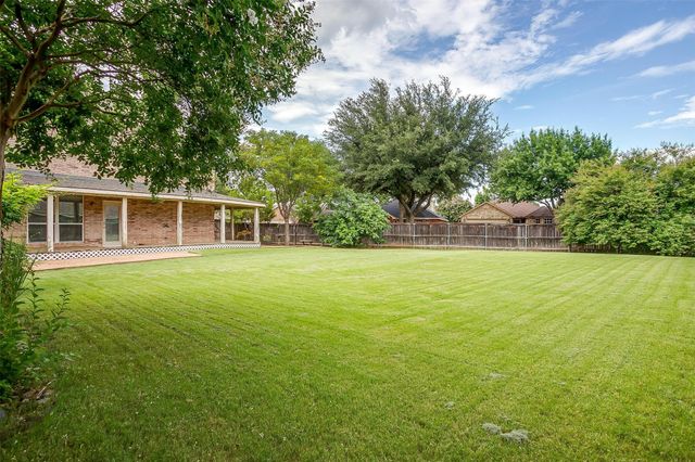 4426 Shady Elm Drive, Mansfield, TX 76063