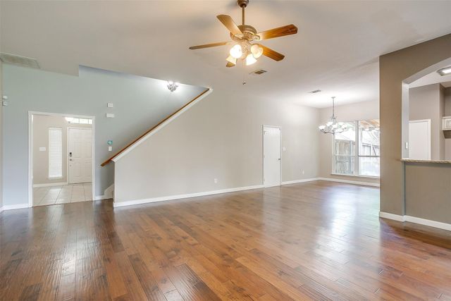 4426 Shady Elm Drive, Mansfield, TX 76063