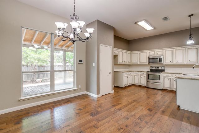 4426 Shady Elm Drive, Mansfield, TX 76063