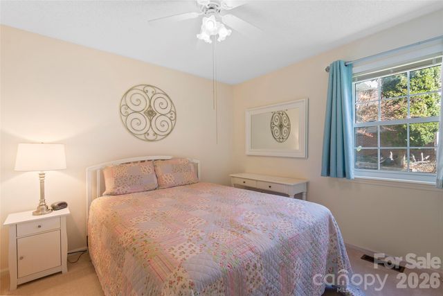 116 Lakeview Court, Brevard, NC 28712