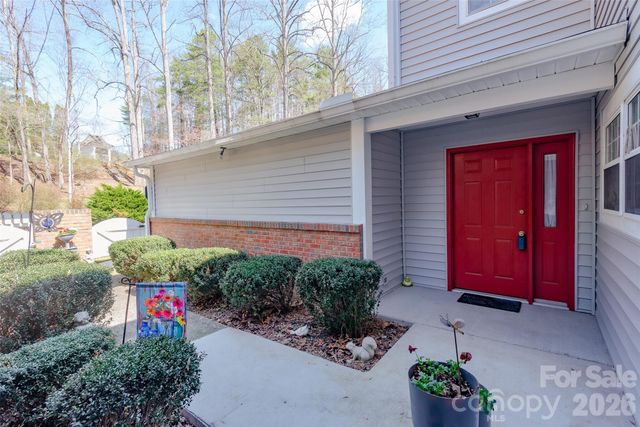 116 Lakeview Court, Brevard, NC 28712