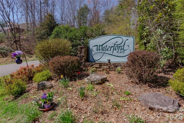 116 Lakeview Court, Brevard, NC 28712