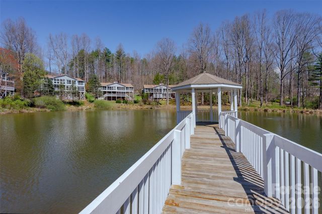 116 Lakeview Court, Brevard, NC 28712