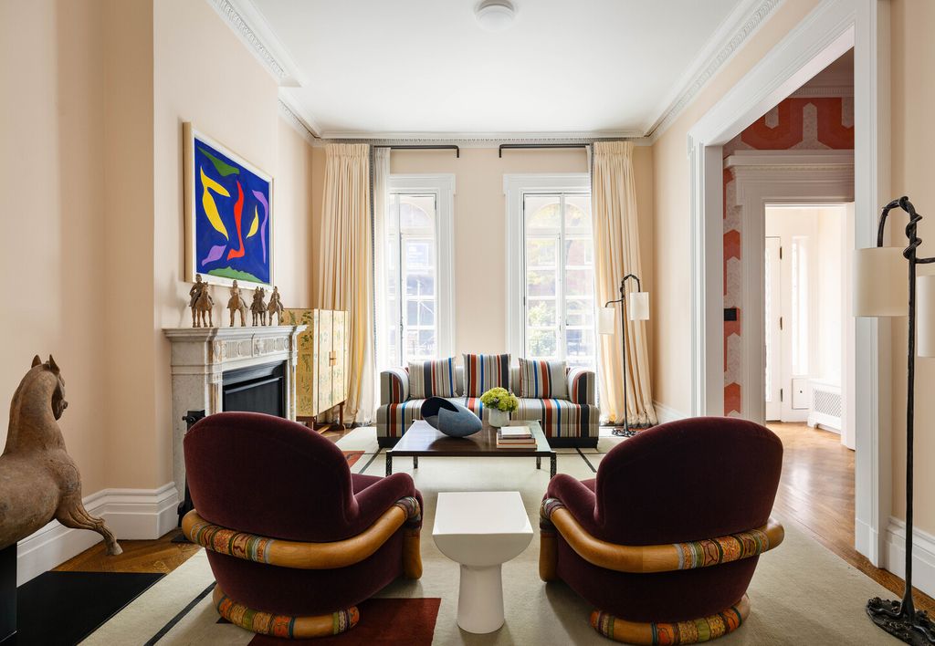 37 W 11TH Street, New York City, NY 10011
