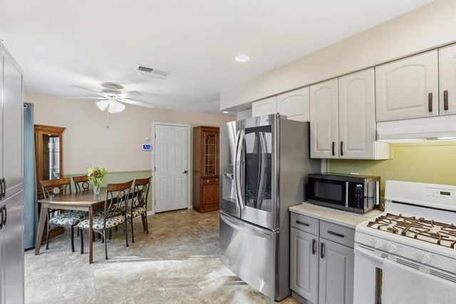 8101 Ramwood Way, Orangevale, CA 95662