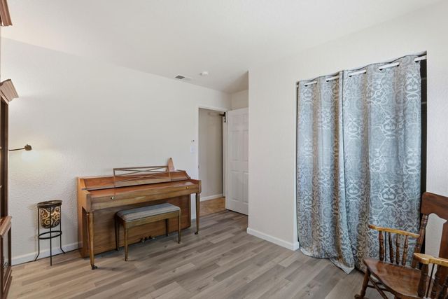 8101 Ramwood Way, Orangevale, CA 95662