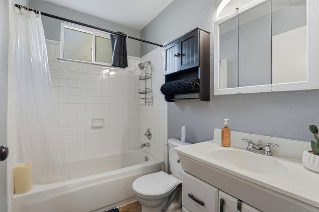 8101 Ramwood Way, Orangevale, CA 95662