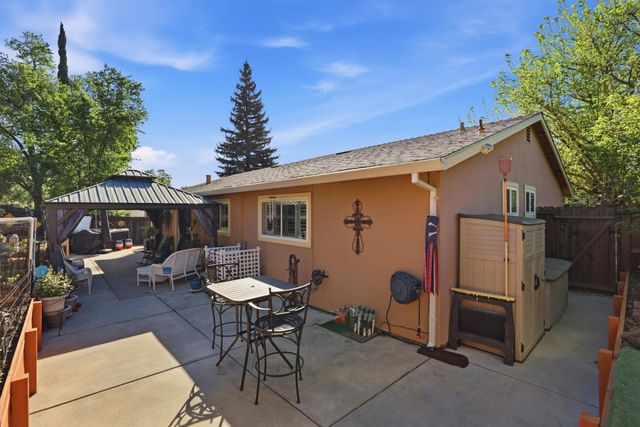 8101 Ramwood Way, Orangevale, CA 95662