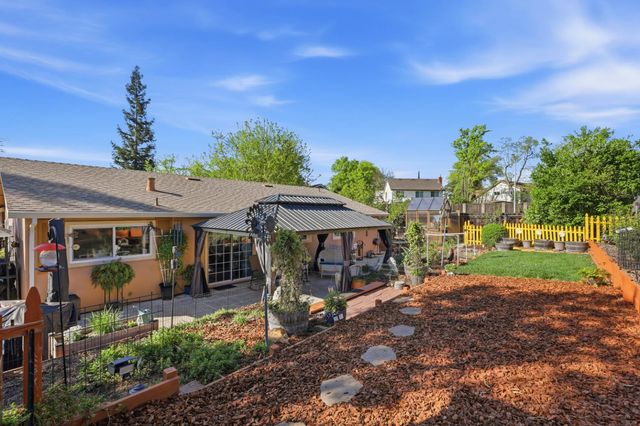 8101 Ramwood Way, Orangevale, CA 95662