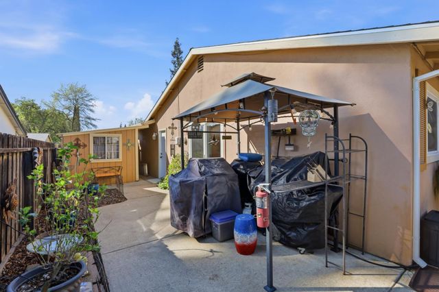 8101 Ramwood Way, Orangevale, CA 95662