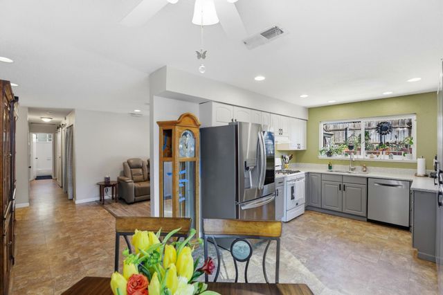 8101 Ramwood Way, Orangevale, CA 95662