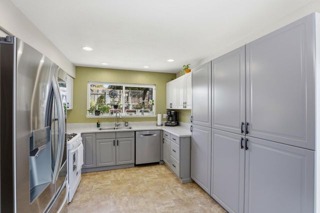 8101 Ramwood Way, Orangevale, CA 95662