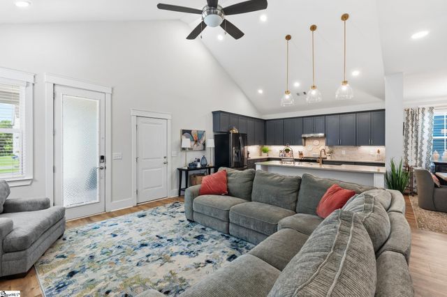 14 Lewes Avenue, Simpsonville, SC 29681