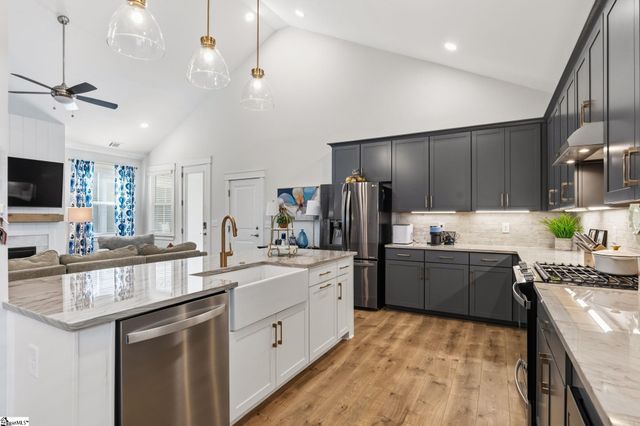 14 Lewes Avenue, Simpsonville, SC 29681