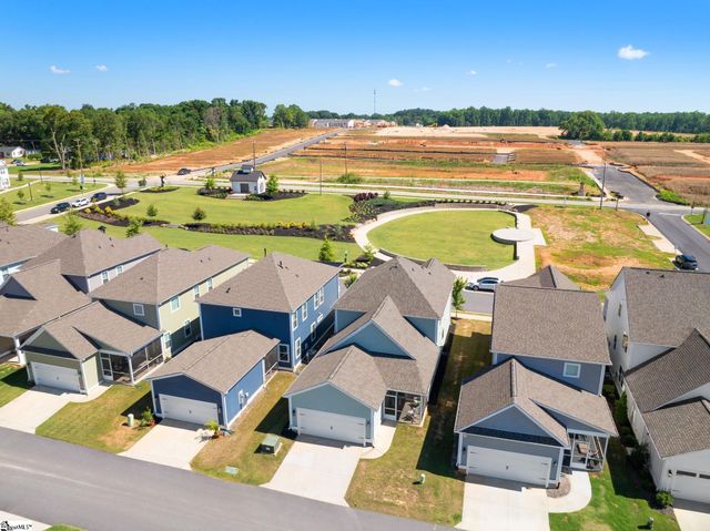 14 Lewes Avenue, Simpsonville, SC 29681