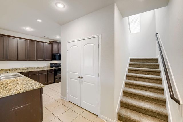 19800 Andrew Johnson DR, Manor, TX 78653