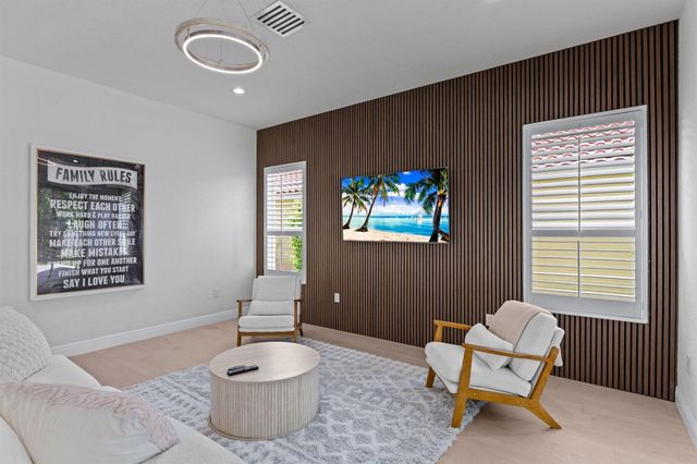 9705 Napoli Woods Lane, Delray Beach, FL 33446