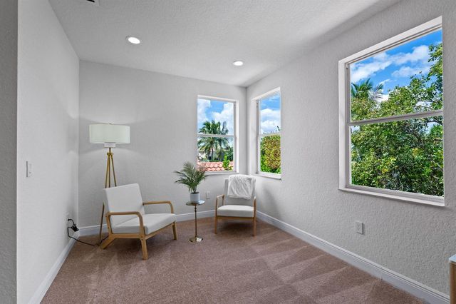 9705 Napoli Woods Lane, Delray Beach, FL 33446