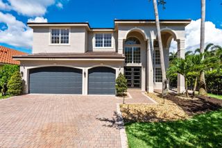 9705 Napoli Woods Lane, Delray Beach, FL 33446