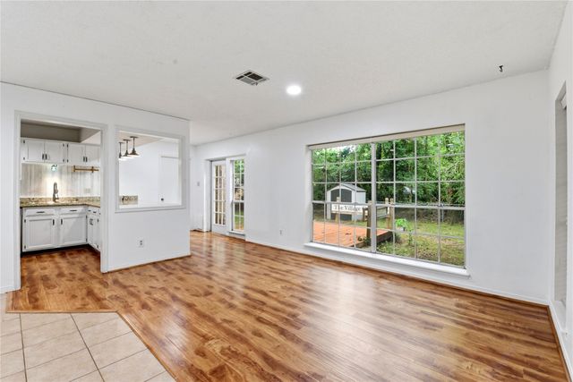 235 Thunderbird Court, Conroe, TX 77304
