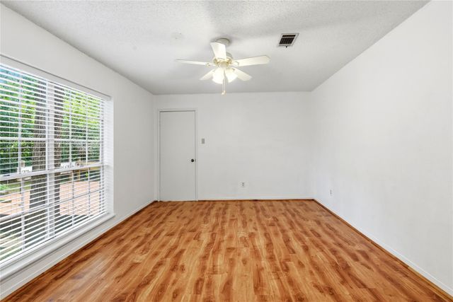 235 Thunderbird Court, Conroe, TX 77304
