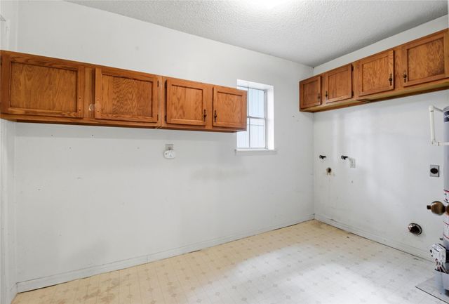 235 Thunderbird Court, Conroe, TX 77304