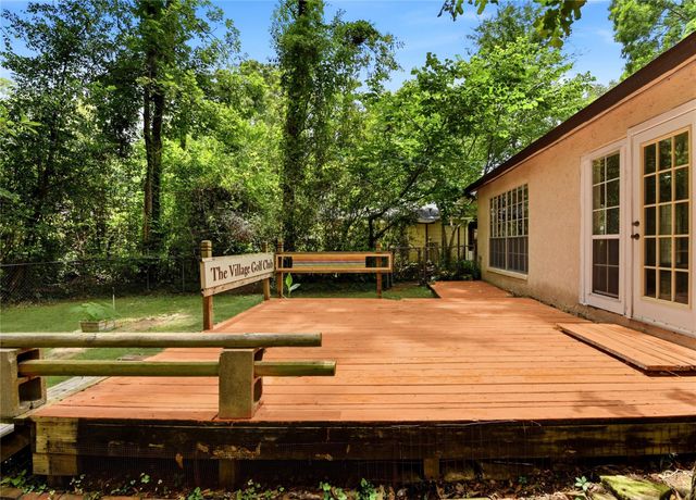 235 Thunderbird Court, Conroe, TX 77304