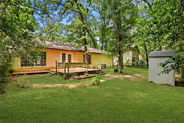 235 Thunderbird Court, Conroe, TX 77304