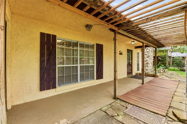 235 Thunderbird Court, Conroe, TX 77304