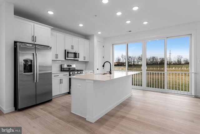10110 WILKES DR, Williamsport, MD 21795