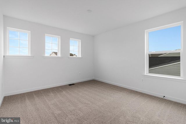 10110 WILKES DR, Williamsport, MD 21795