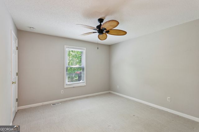 2252 Sunbrook Court NW, Acworth, GA 30101