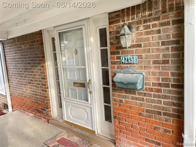 42138 Gladwin Street, Northville, MI 48167