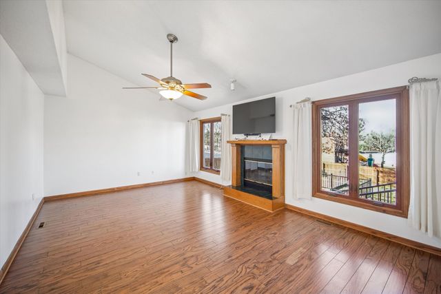 7123 N Valley Drive, Urbandale, IA 50322