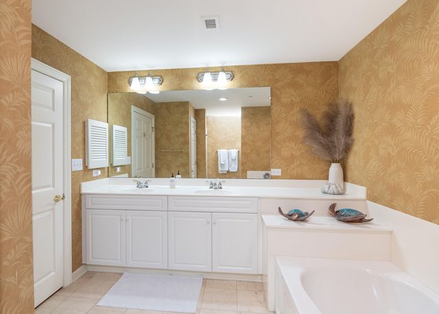 8500 Margate Cir Apt 1402, Myrtle Beach, SC 29572