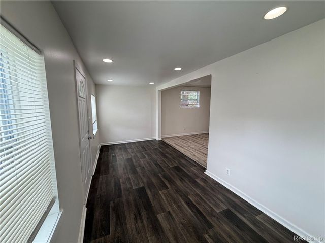 2747 Inglis Street, Detroit, MI 48209