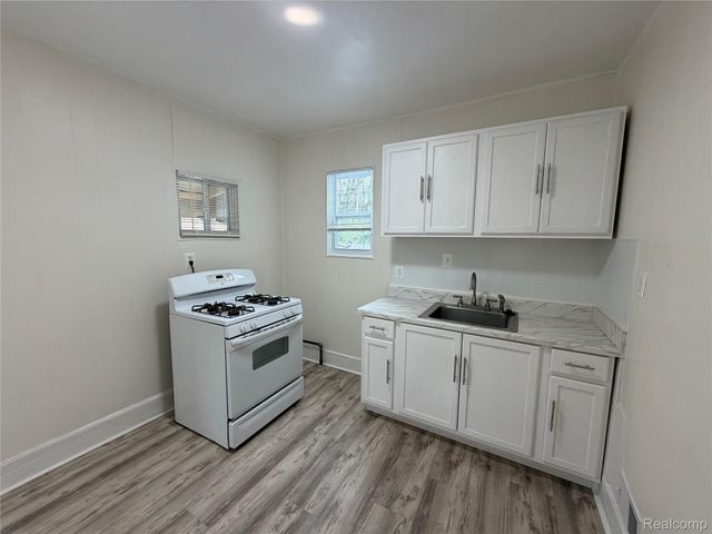 2747 Inglis Street, Detroit, MI 48209