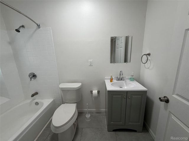 2747 Inglis Street, Detroit, MI 48209