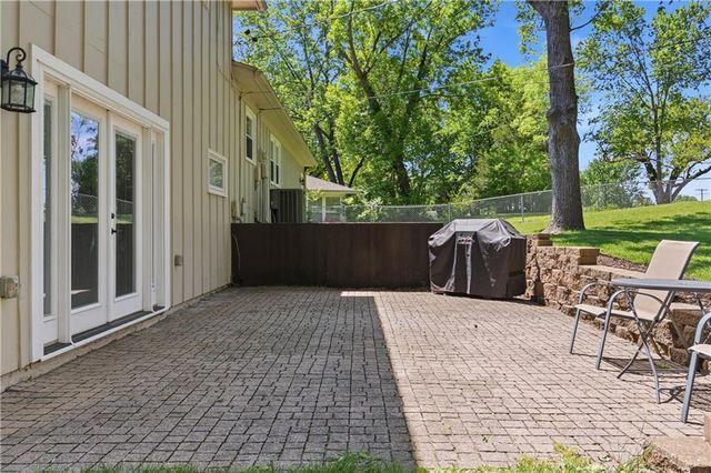 9336 Hardy Drive, Overland Park, KS 66212