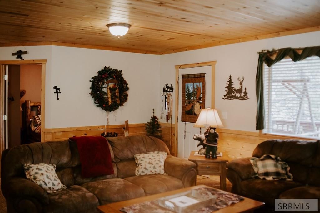 Image 3 of property listing at 4088 Yale Creek Road, Island Park, ID 83429